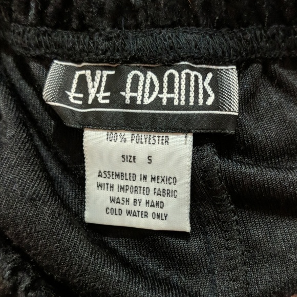 Black velvet skirt with slit in back - like new- - Picture 5 of 5